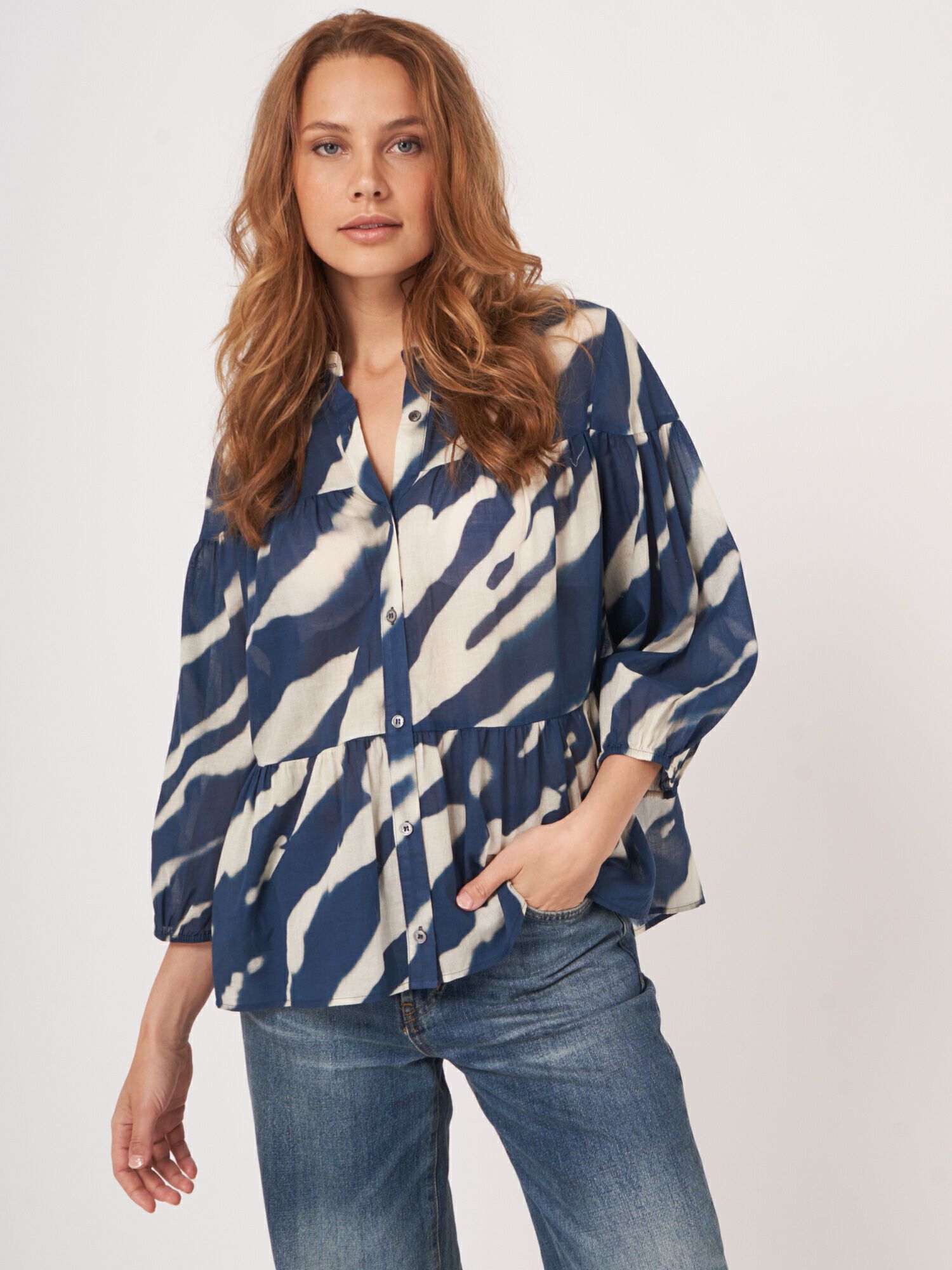 REPEAT cashmere Gelaagde blouse met print