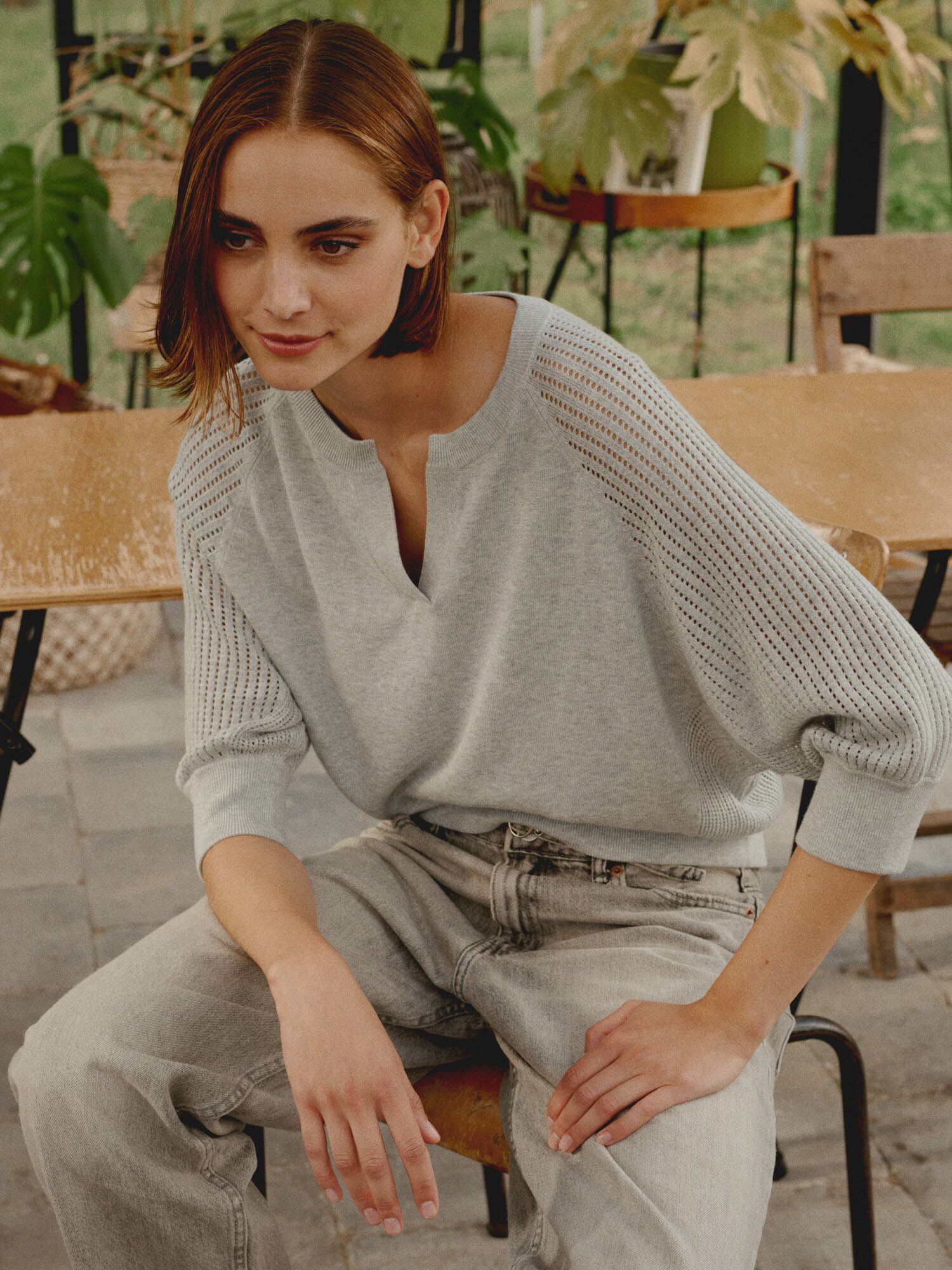 REPEAT cashmere Trui met raglanmouwen in fijn ajourpatroon