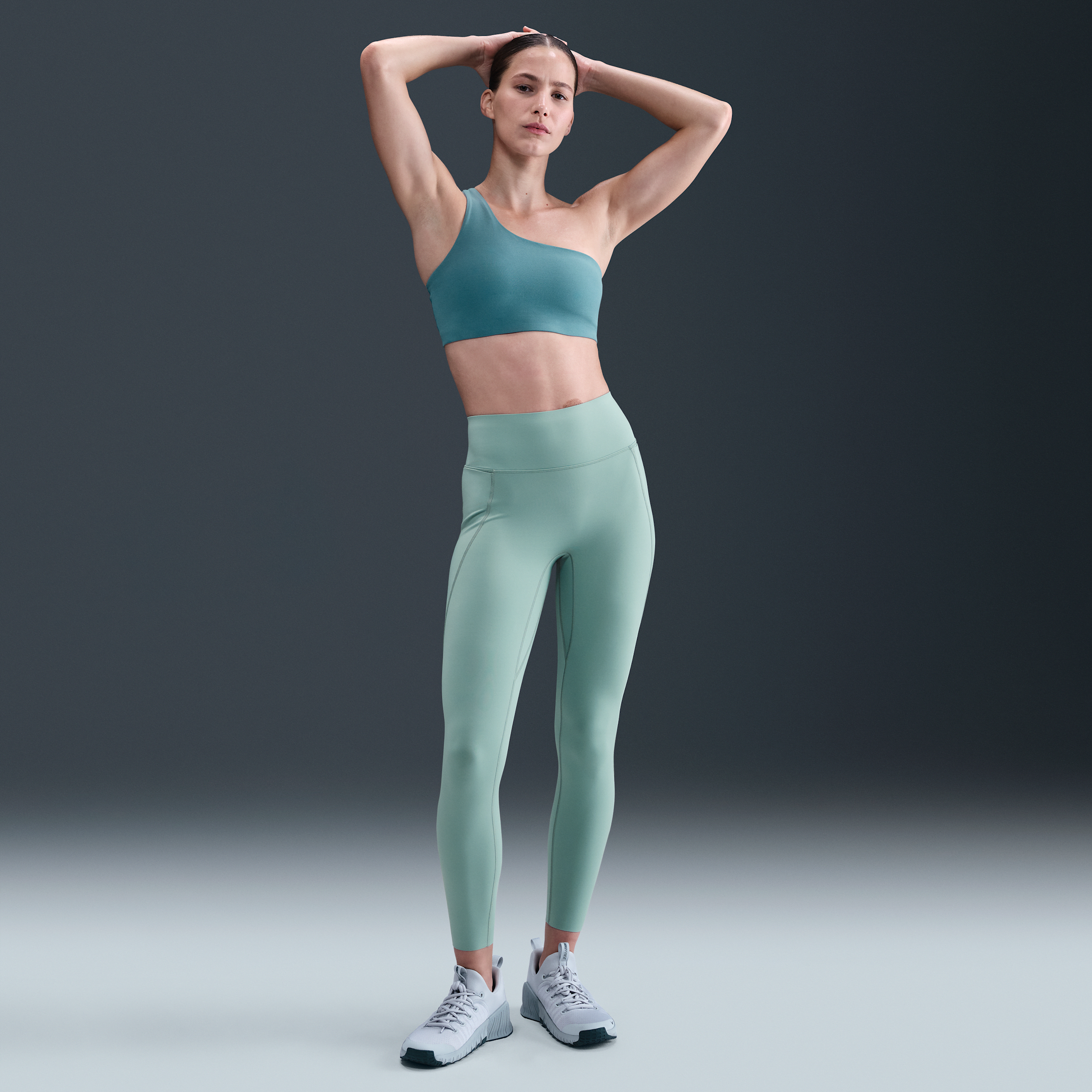 Nike Universa 7/8-legging met hoge taille, zakken en medium ondersteuning voor dames - Groen