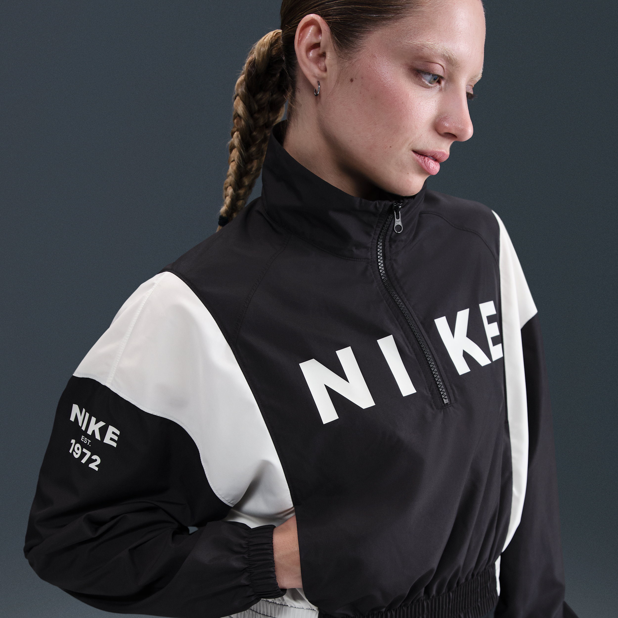 Nike Sportswear licht geweven damesjack met korte rits - Zwart