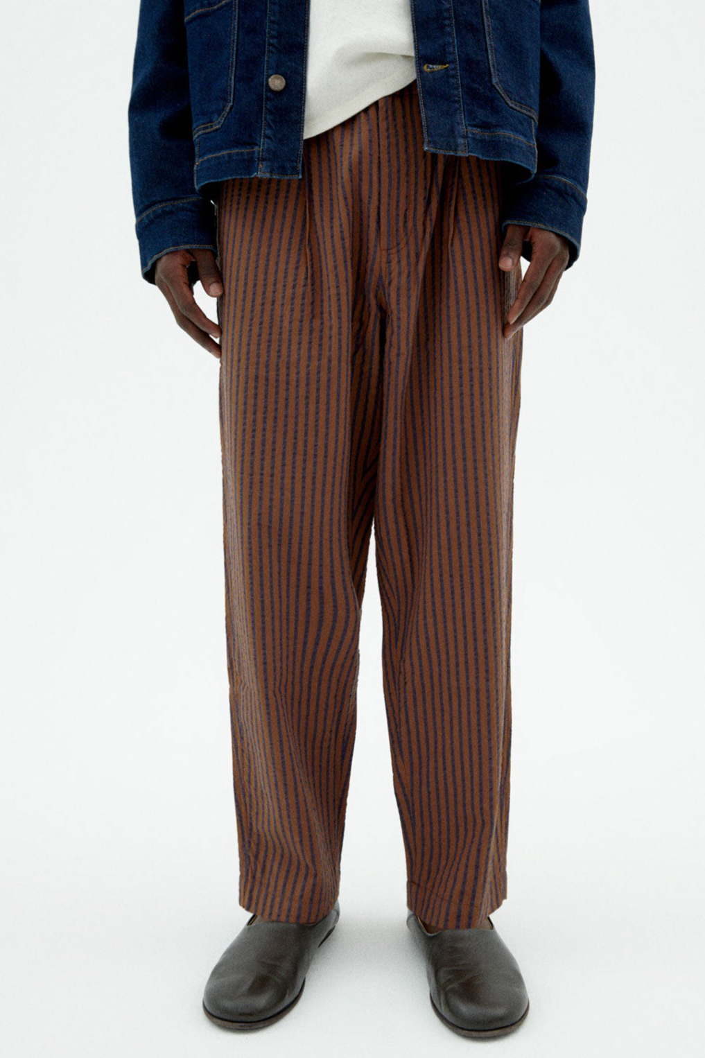 Thinking mu Damen vegan Hose Luc Gestreift Braun