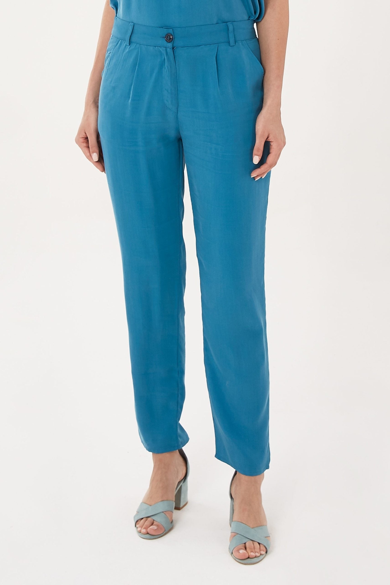 ORGANICATION Damen vegan Hose Ocean Blau