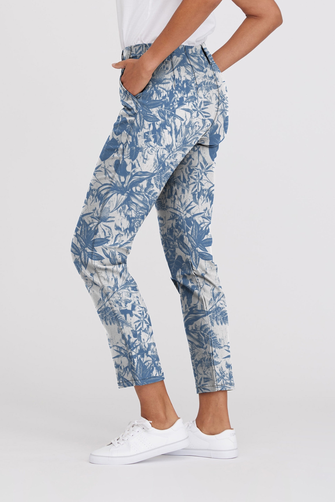 LAURIE Damen vegan Hose Regular Short Length Taylor Flower Print