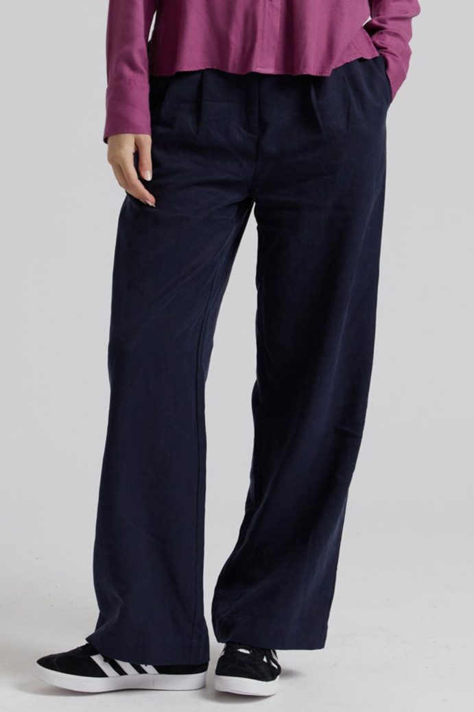 KOMODO Damen vegan Hose Mira Navy