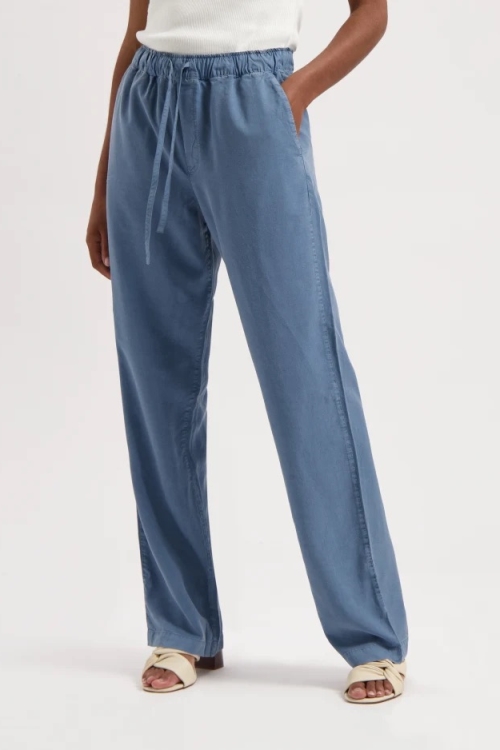 Kuyichi Damen vegan Hose Nova Coronet Blau