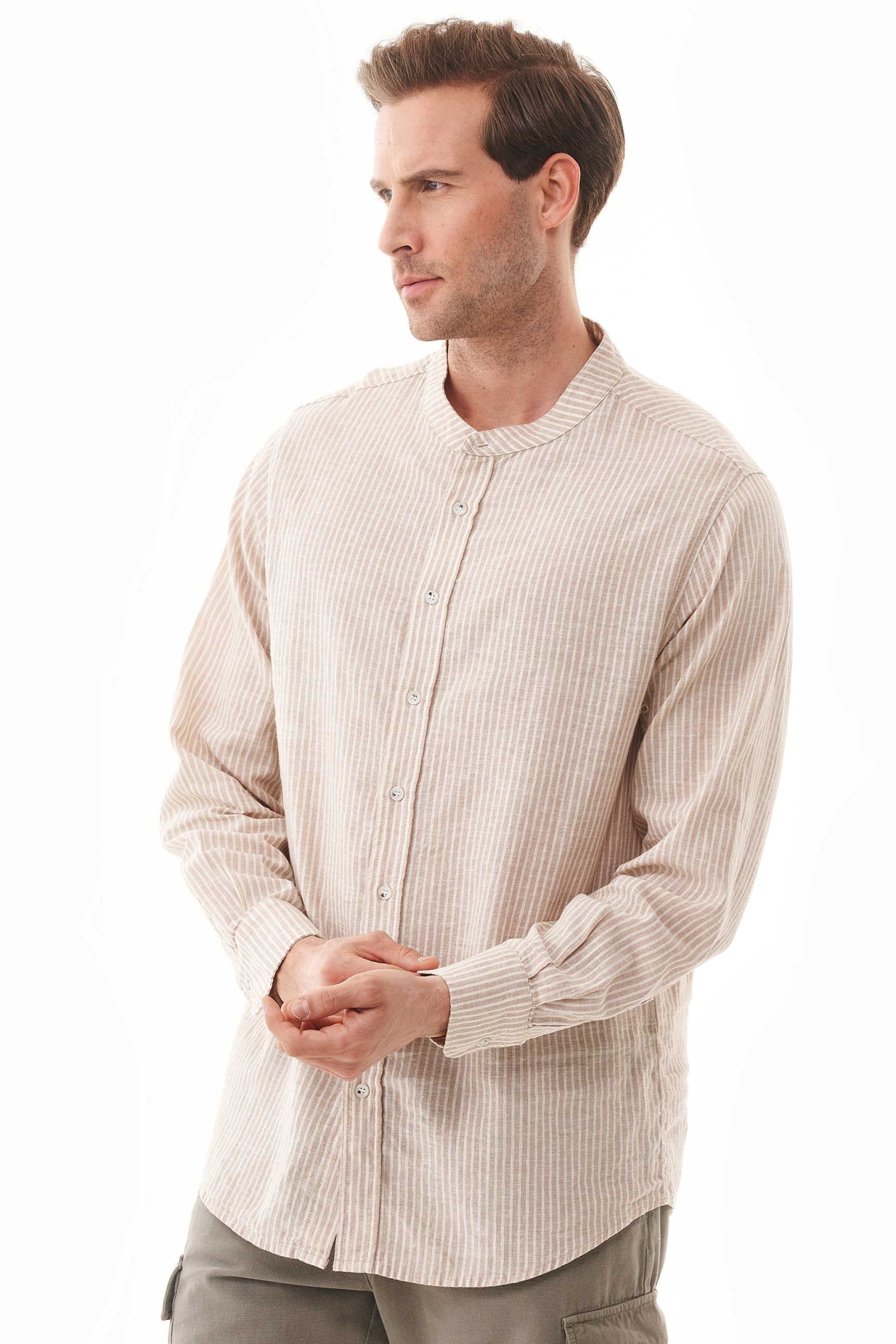 ORGANICATION Herren vegan Hemd Mit Streifen Sand Ecru