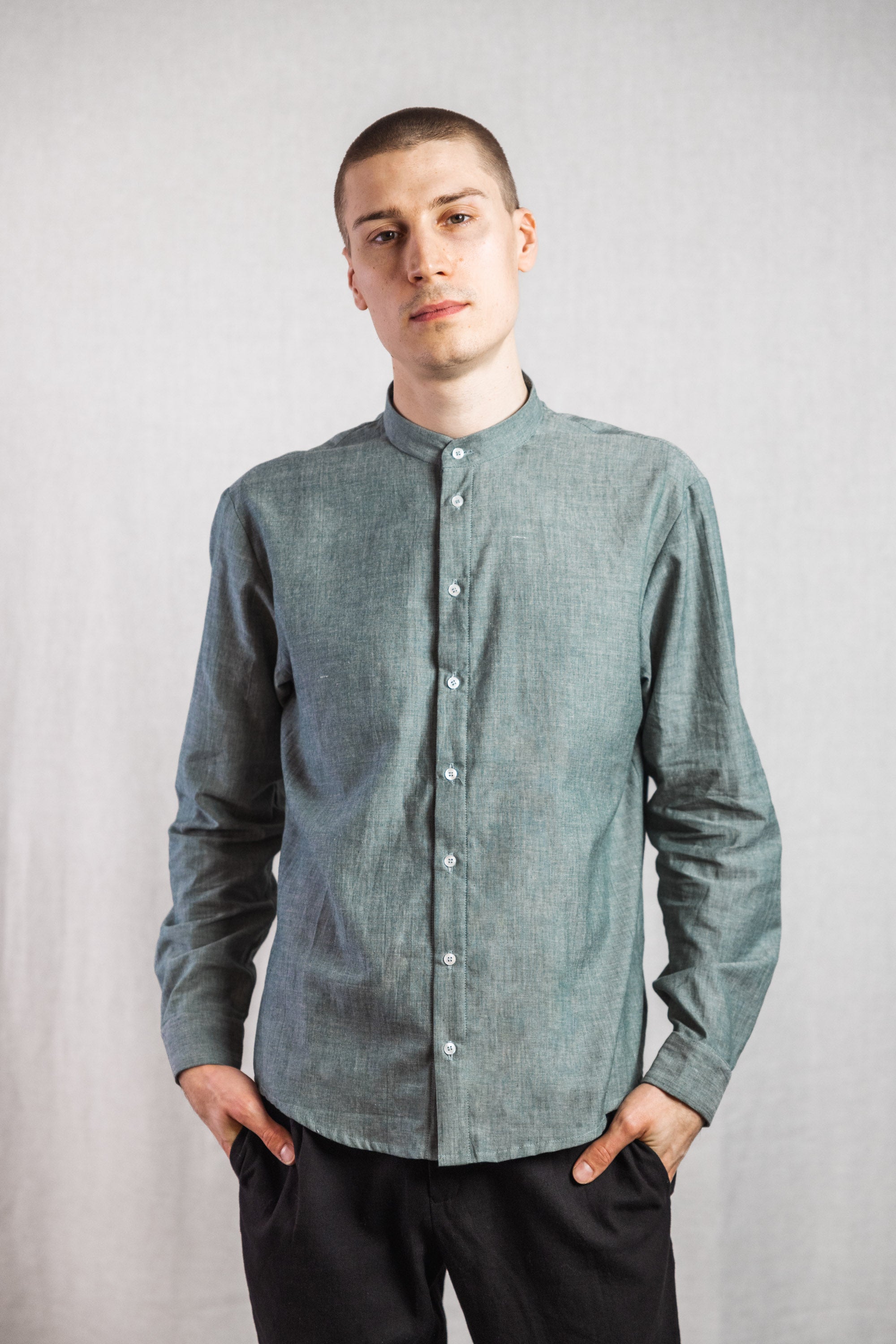 Jyoti Fair Works Herren vegan Hemd Harish Eukalyptus