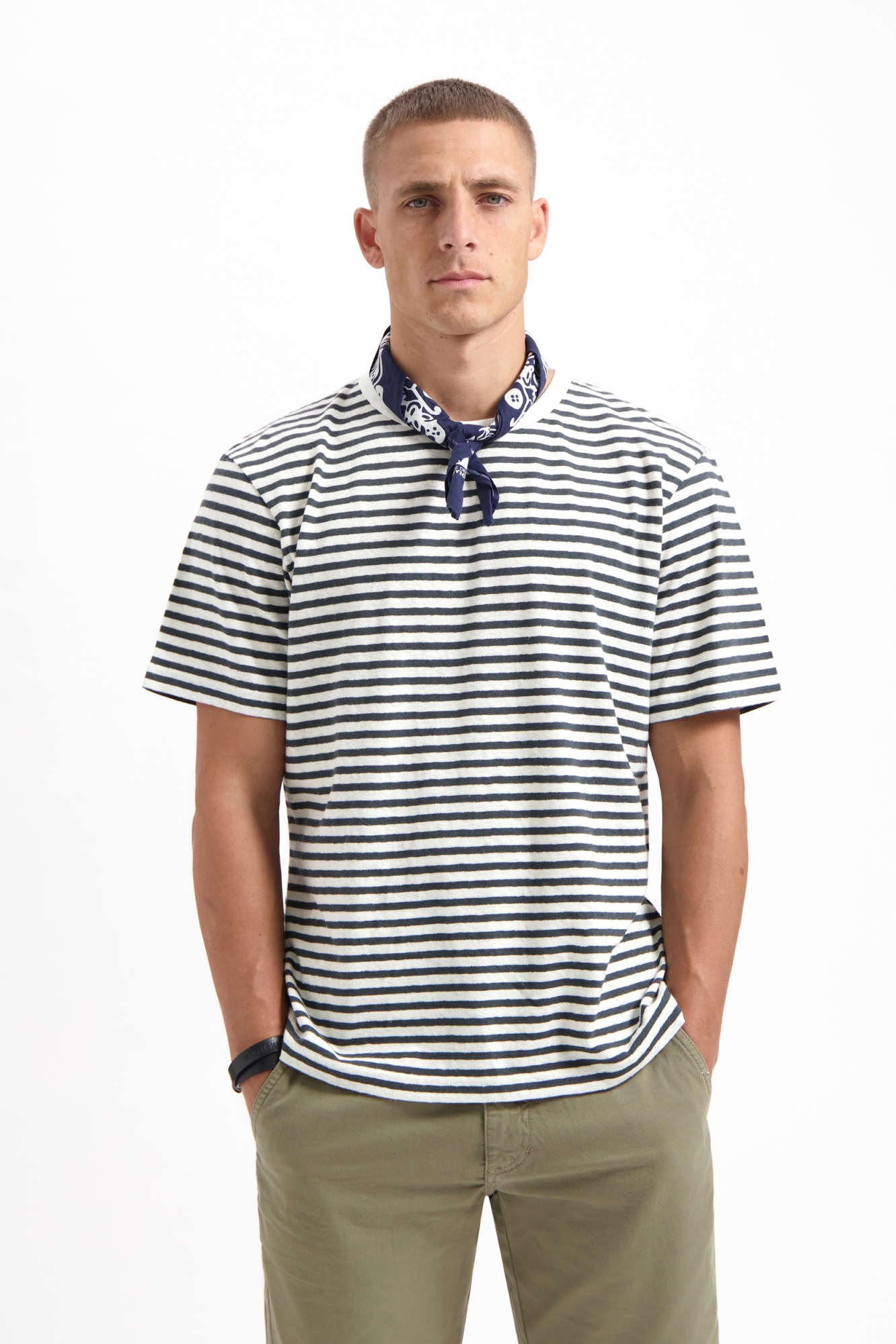 Kuyichi Herren vegan T-Shirt Liam Striped Woodland Grey & Cemefarben