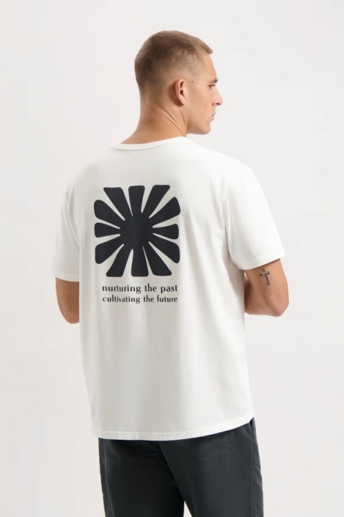 Kuyichi Herren vegan T-Shirt Liam Bedruckt Cremefarben