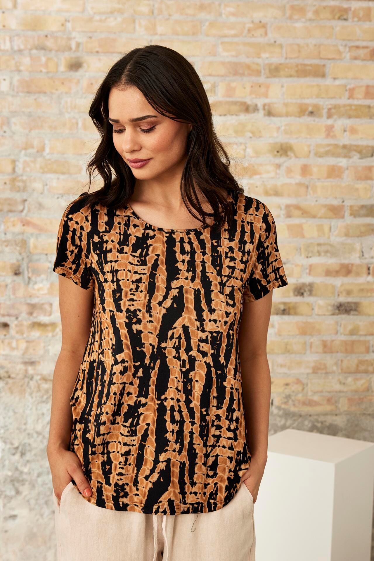 IN FRONT PHILIPPA T-SHIRT 16249 999 (Black 999)