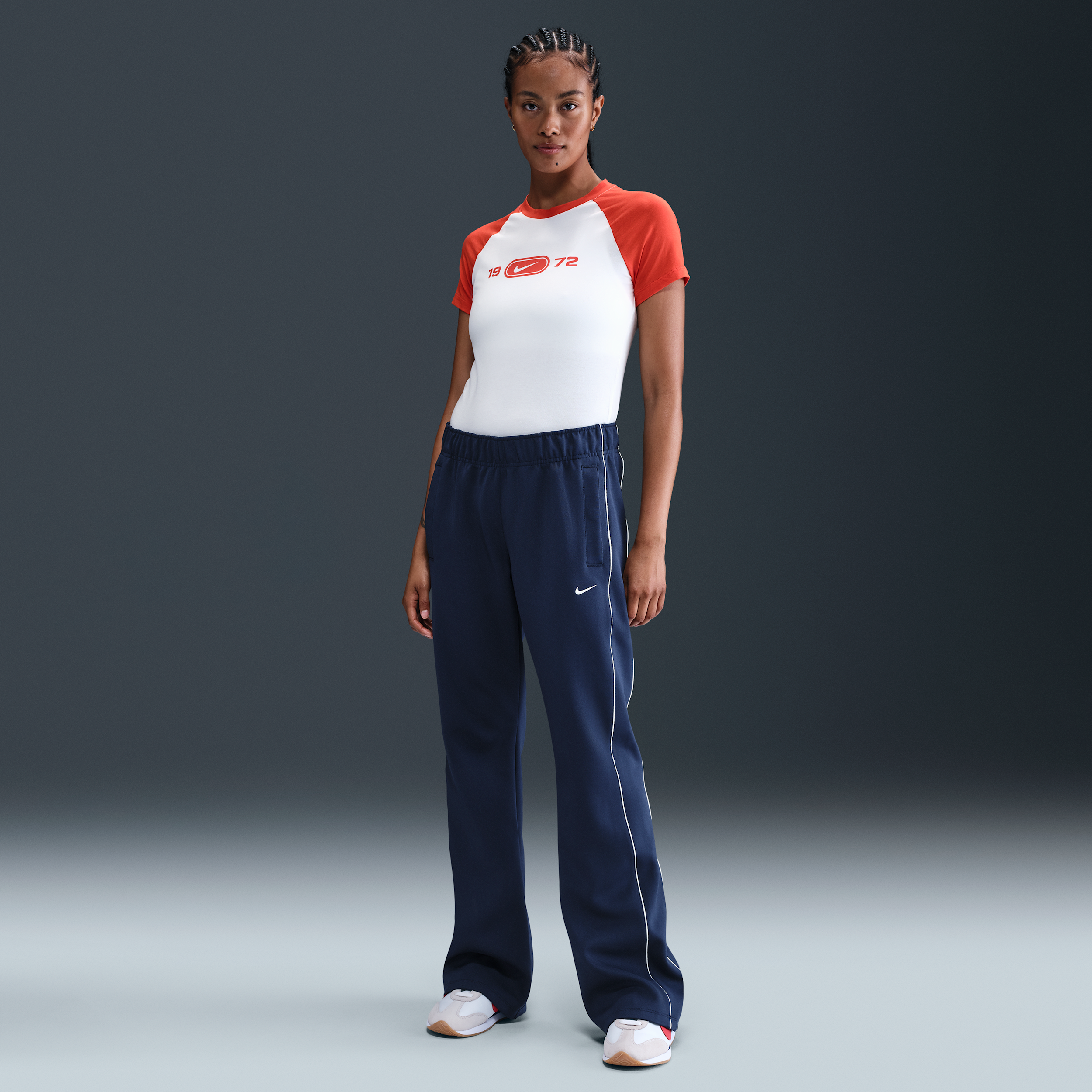 Nike Sportswear Windrunner aansluitende knit damesbroek met halfhoge taille - Blauw