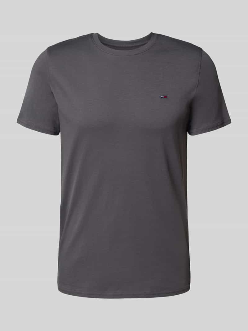 TOMMY JEANS T-shirt TJM ESSENTIAL SOLID TEE met ronde hals en subtiele logo-vlag