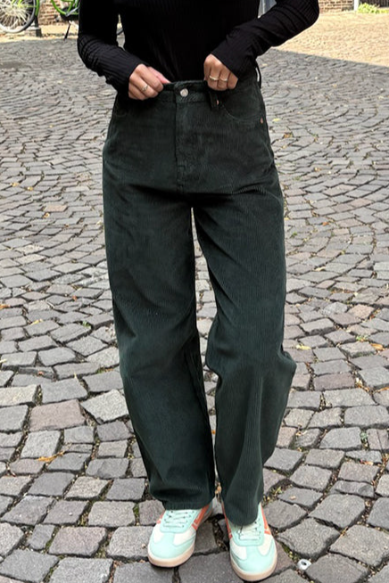 Kings Of Indigo Damen vegan Hose Leila DunkelgrÃ¼n