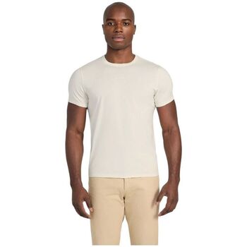 Guess T-shirt Korte Mouw  M4GP39 K7HD0 PIMA-G1V7 RESORT SAND