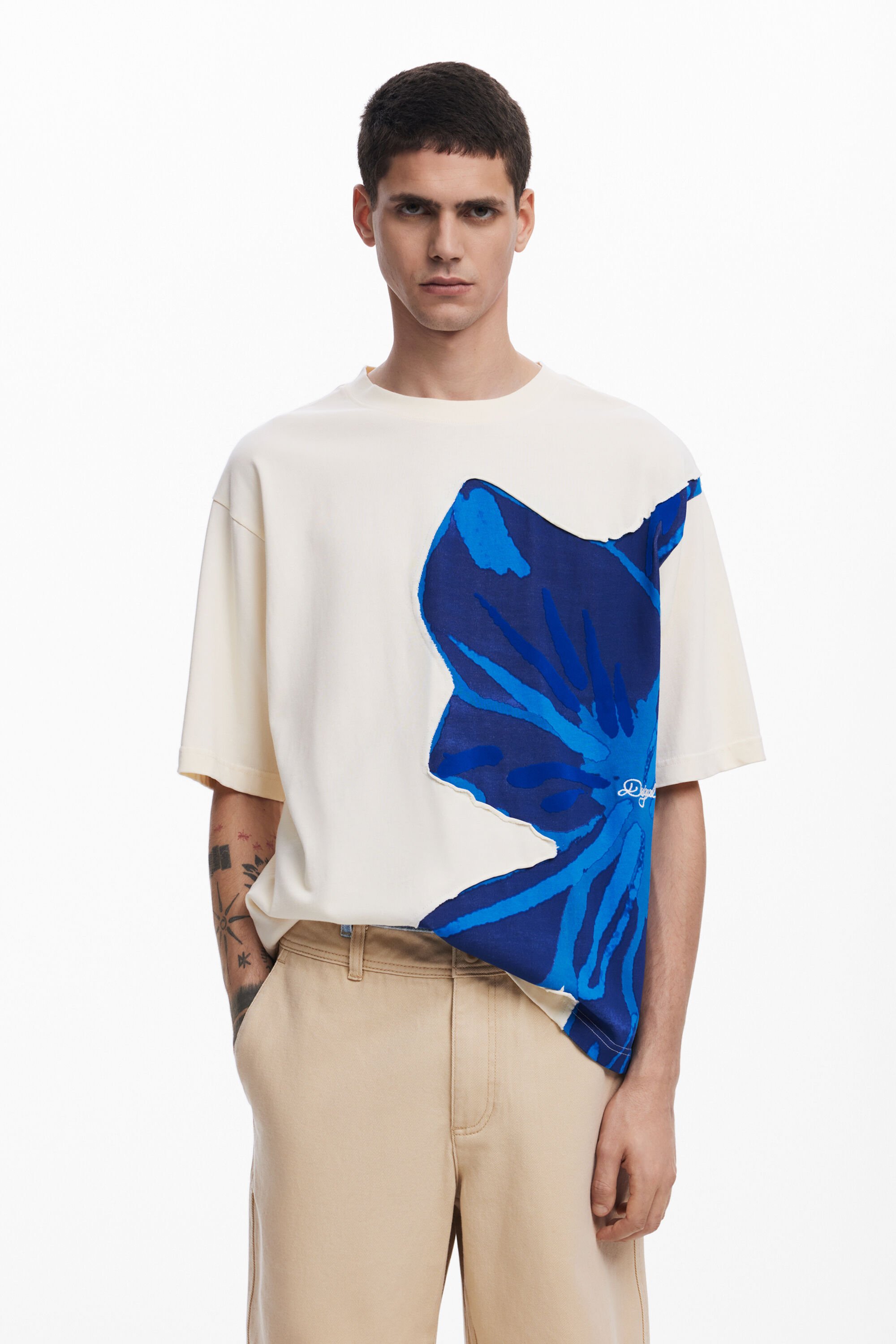 Desigual T-shirt met korte mouwen en bloem - WHITE