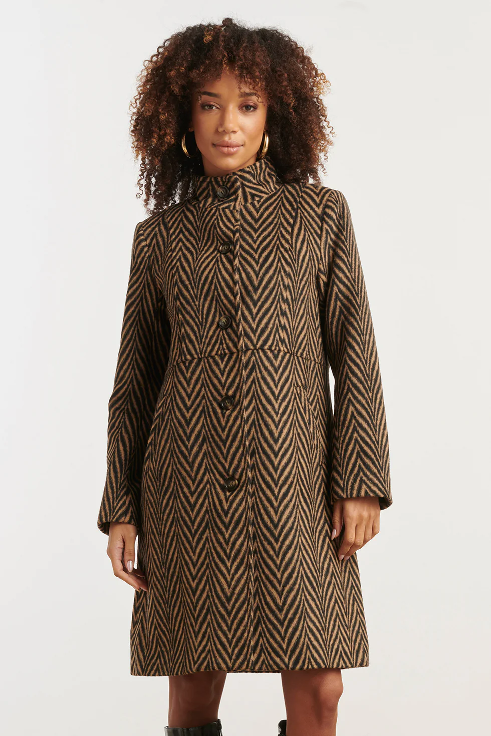 Smashed Lemon Jas met visgraatprint in zwart en camel |