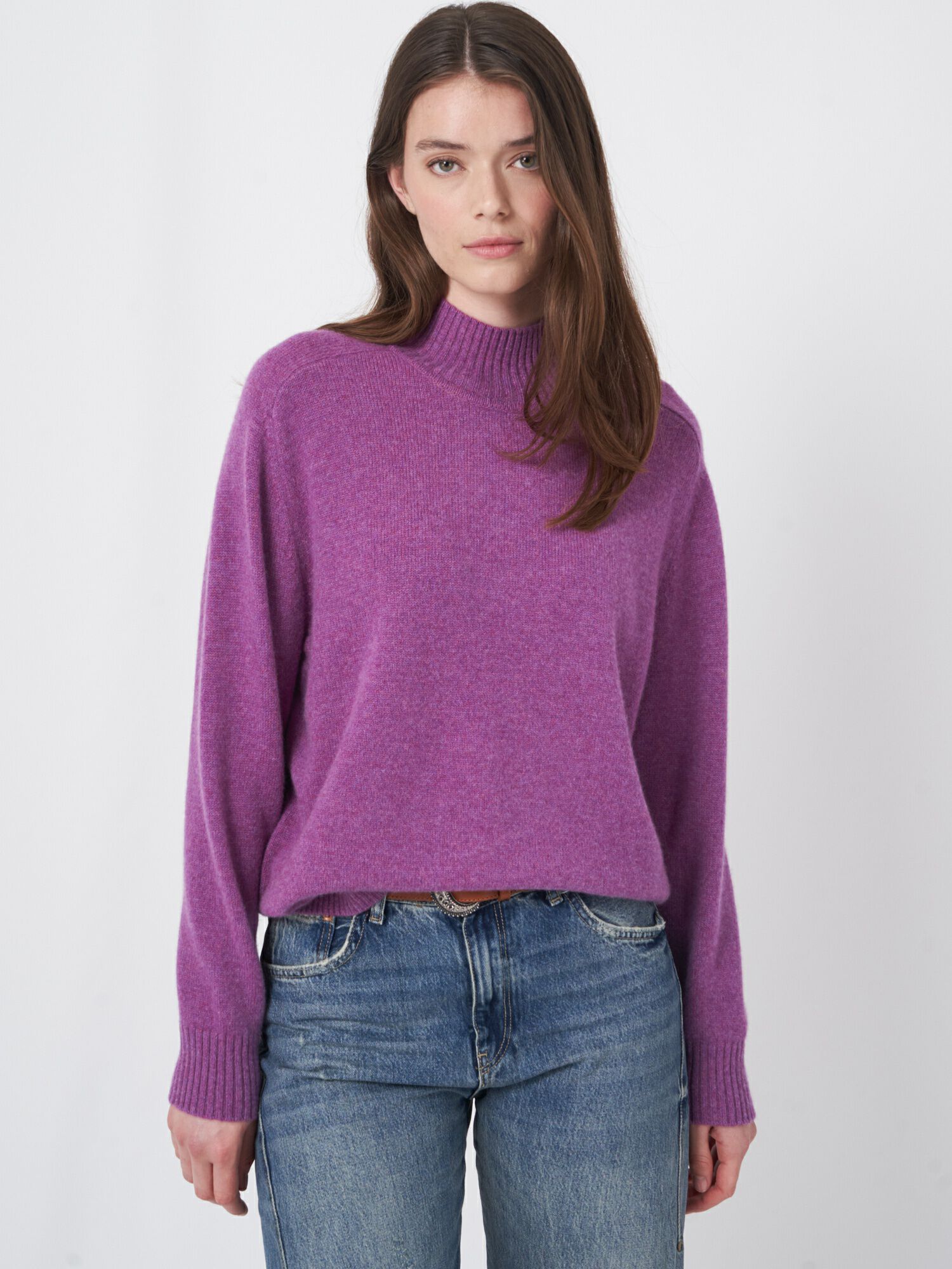 REPEAT cashmere Loose fit cashmere trui met hoge kraag