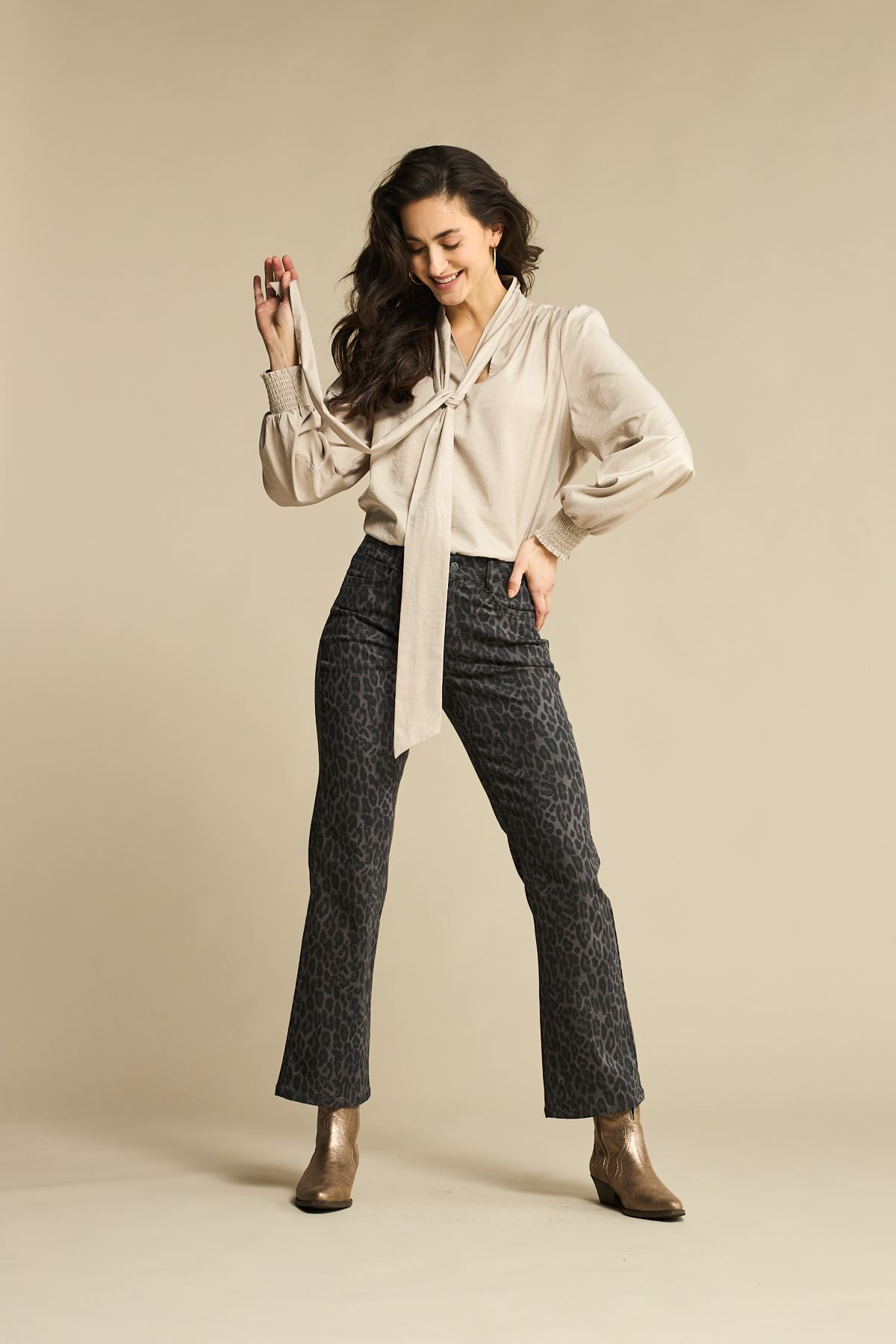Red Button Estelle latte
