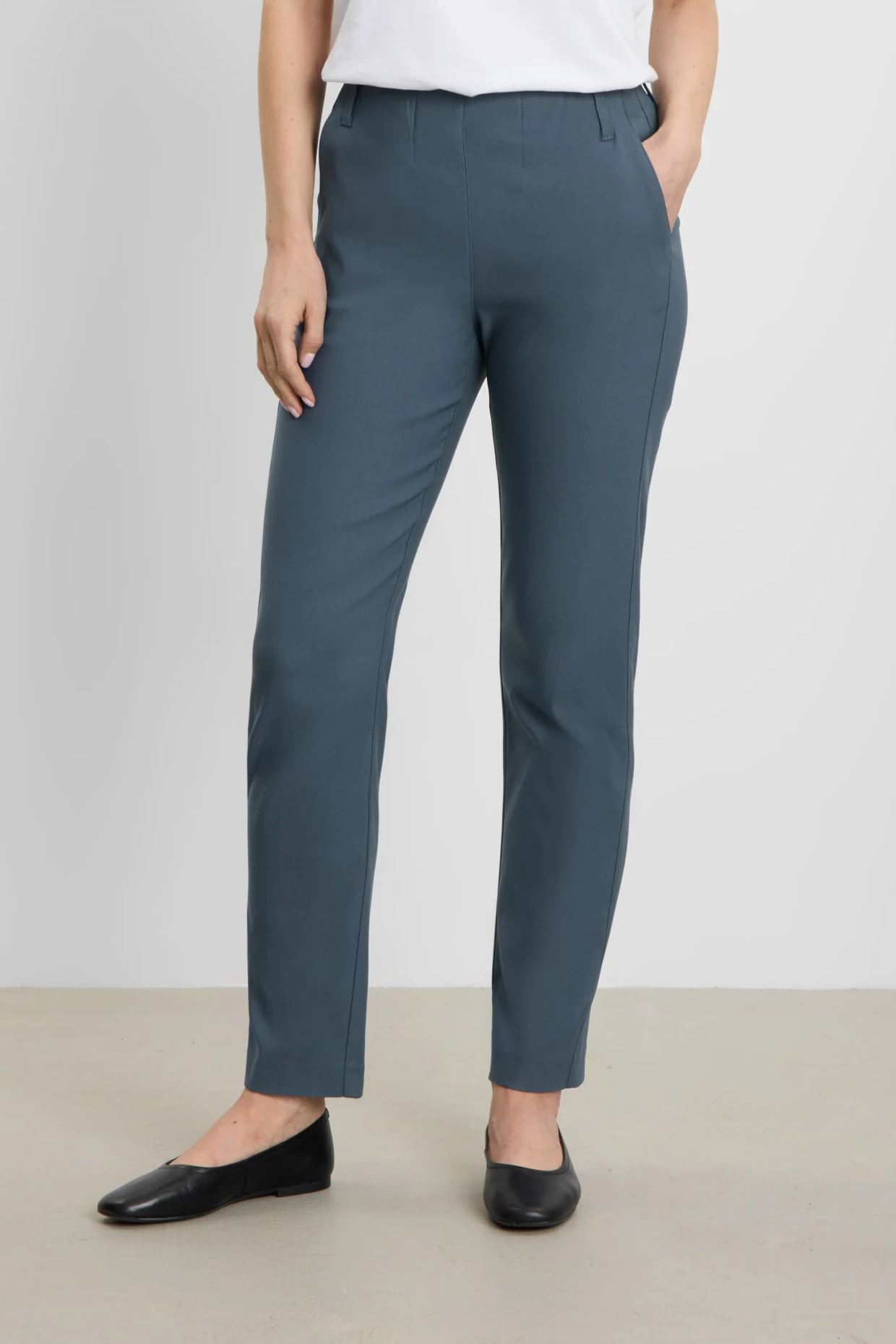 LAURIE Damen vegan Hose Taylor Regular Kurz LÃ¤nge Stone Grey