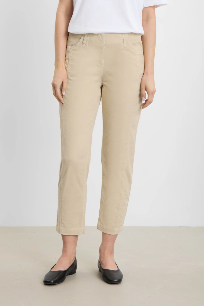 LAURIE Damen vegan Cordhose Piper Pure Regular Cropped Birch