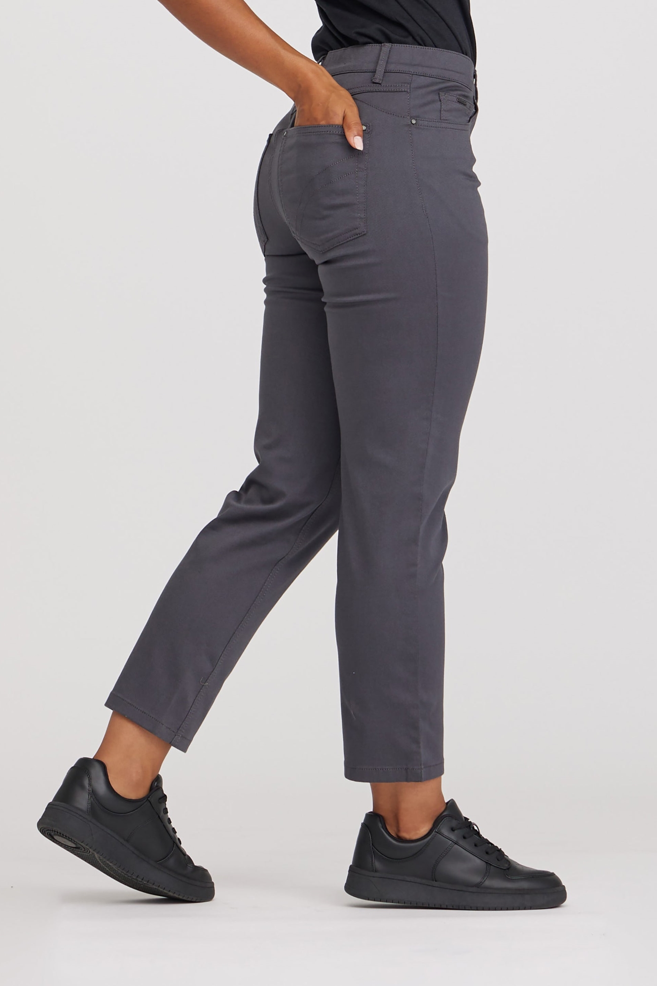 LAURIE Damen vegan Hose Hannah Regular Extra Short LÃ¤nge Anthrazit