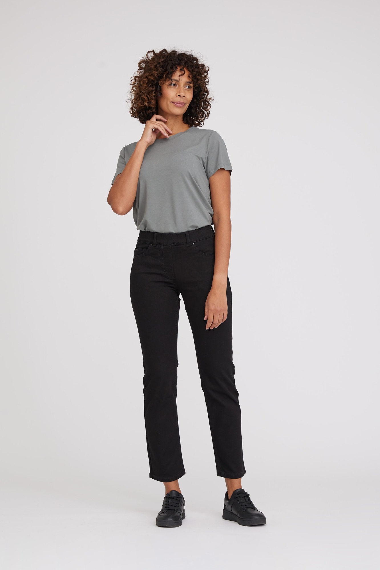 LAURIE Damen vegan Hose Hannah Pure Regular Short Length - Black Ultimate Black