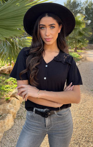 The Musthaves Ruffle Lace Top Zwart