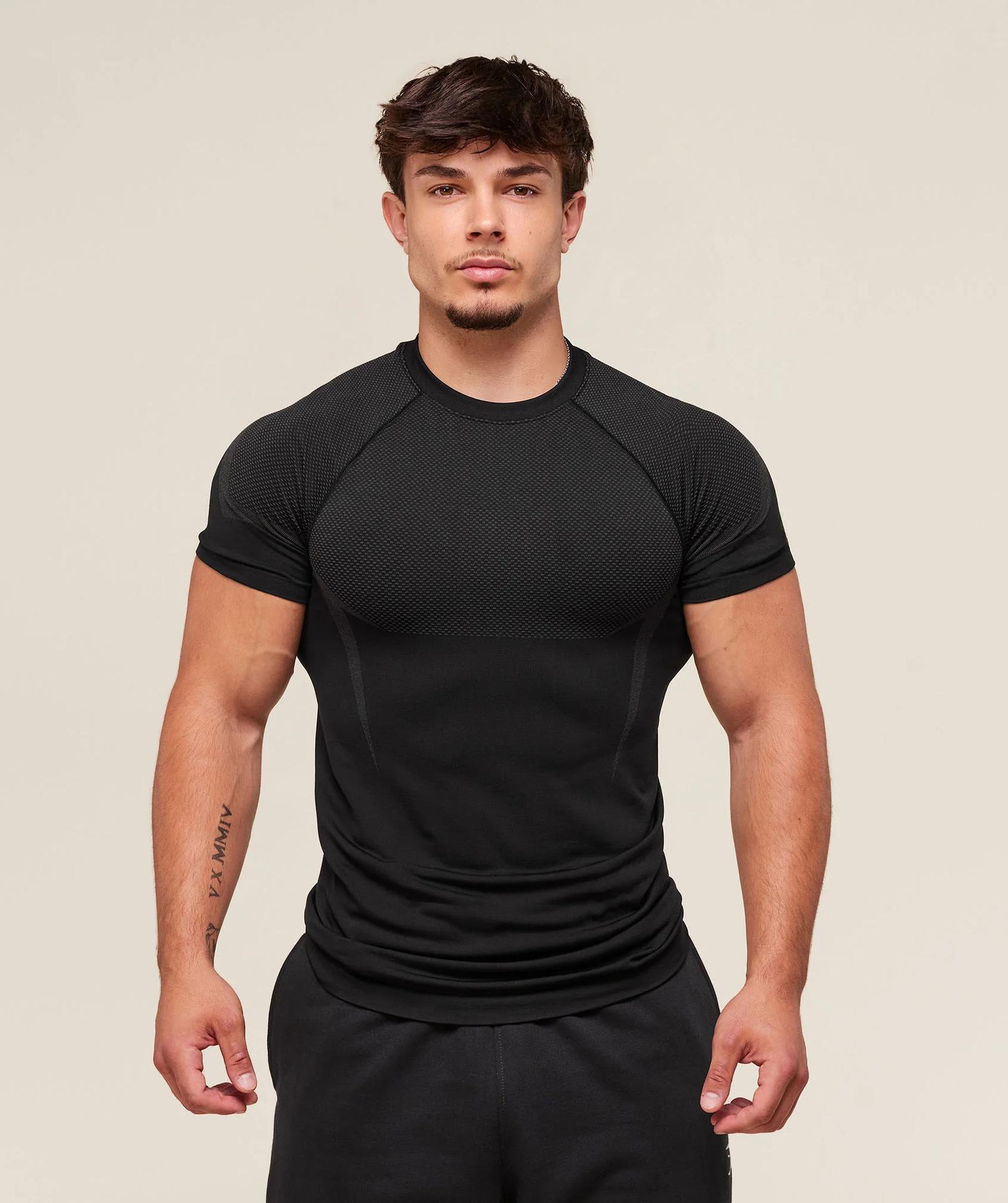 QINQING Men's Slim Fit Workout T-Shirt, Short Sleeve Gym Shirt, Moisture Wicking Activewear, Multiple Colors (Black, Burgundy, Dark Gray) M