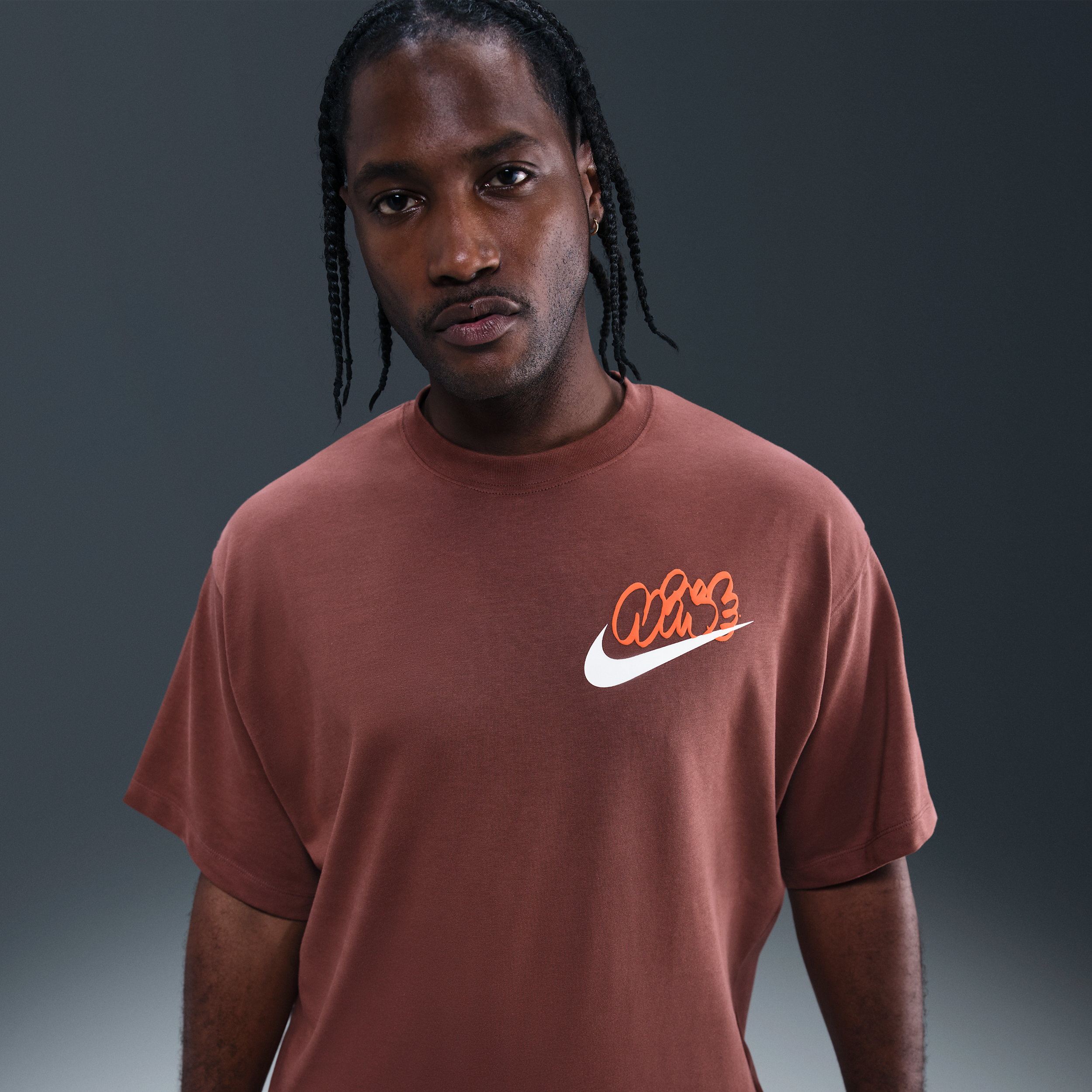 Nike Solo Swoosh Graphic T-Shirt, rood