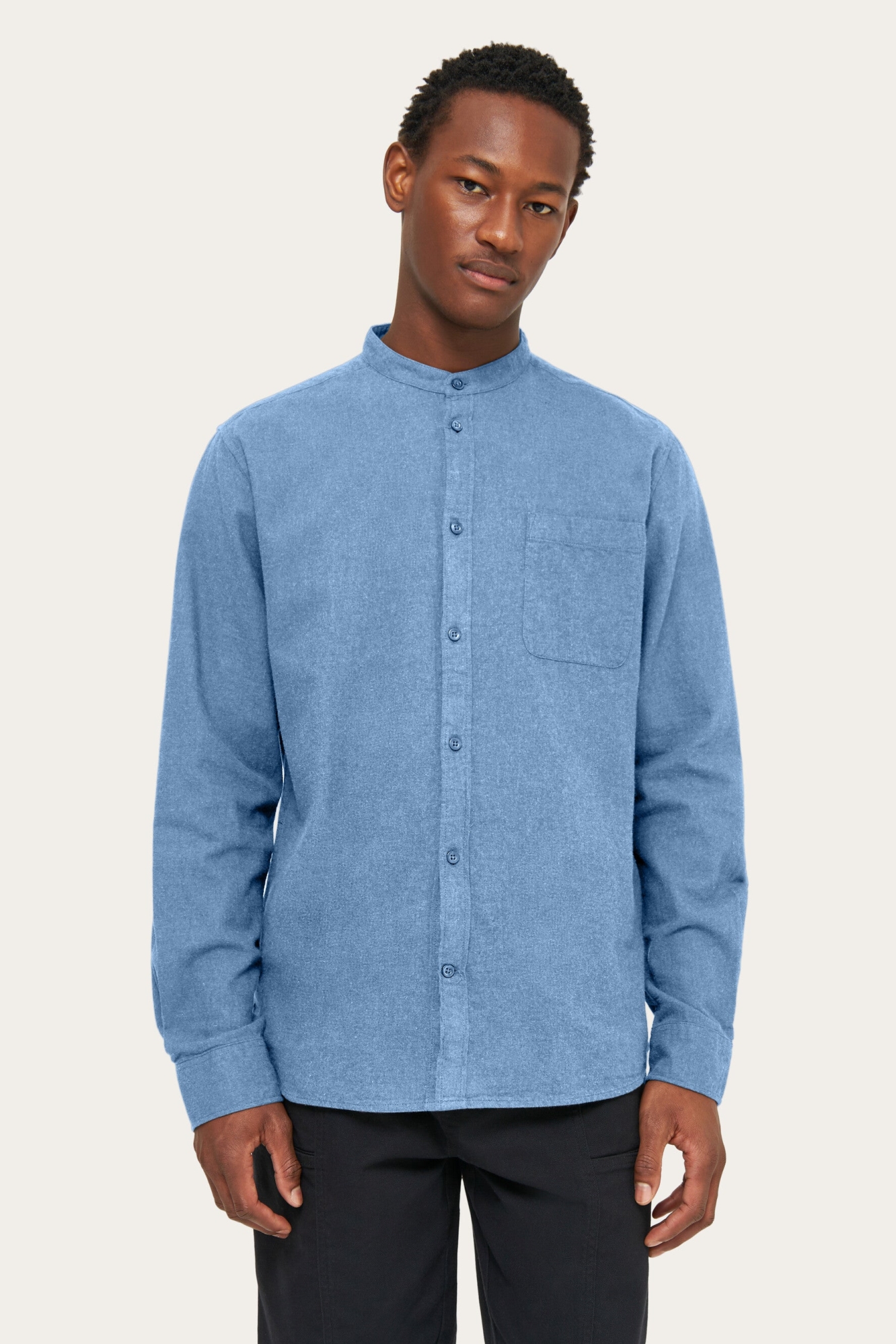 KnowledgeCotton Apparel Herren vegan Hemd Stehkragen Regular Melange Dark Denim