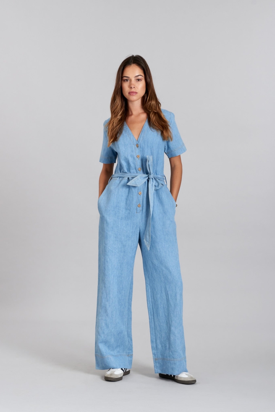 KOMODO Damen vegan Jumpsuit Elouise Light Wash