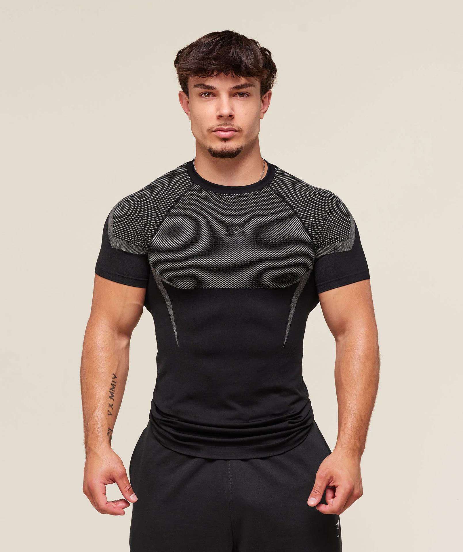 QINQING Men's Slim Fit Workout T-Shirt, Short Sleeve Gym Shirt, Moisture Wicking Activewear, Multiple Colors (Black, Burgundy, Dark Gray) M