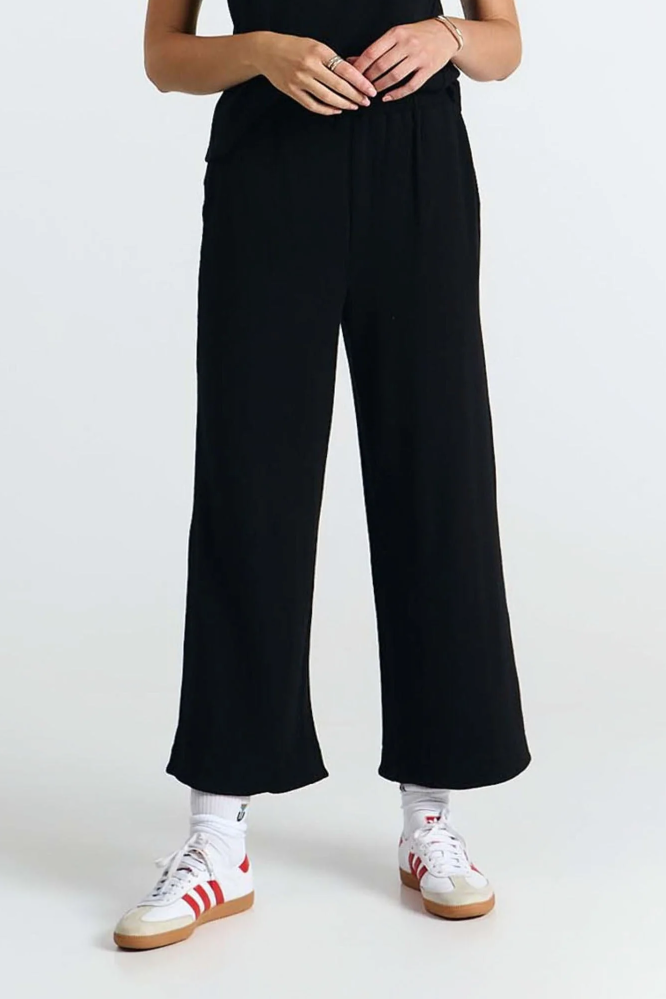 SUITE13LAB Damen vegan Hose Santa Schwarz