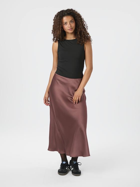 Neo Noir Bovary Skirt | Dark Rose
