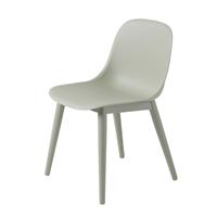 Muuto Fiber Side Chair Stoel, houten poten Saliegroen