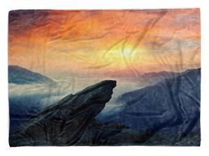 Sinus Art Handtücher »Handtuch Strandhandtuch Saunatuch Kuscheldecke mit Fotomotiv Sonnenuntergang Berge Wald« (1-St), Handtuch