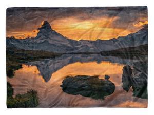 Sinus Art Handtücher »Handtuch Strandhandtuch Saunatuch Kuscheldecke mit Fotomotiv Bergsee Berge Abendröte« (1-St), Handtuch