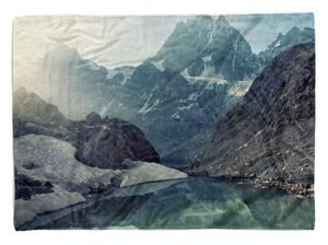 Sinus Art Handtücher »Handtuch Strandhandtuch Saunatuch Kuscheldecke mit Fotomotiv Bergsee Schnee Berge« (1-St), Handtuch