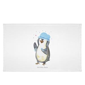 Mr. & Mrs. Panda Handtuch Pinguin duscht - Weiß - Geschenk, Duschkonzert, glücklich sein, Kinde, (1-St)