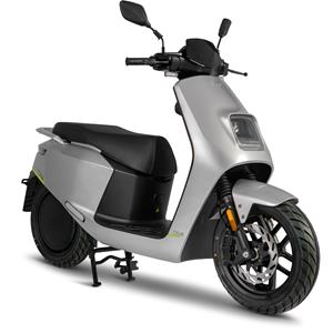 IVA NCE Pro Zilver - Elektrische Scooter