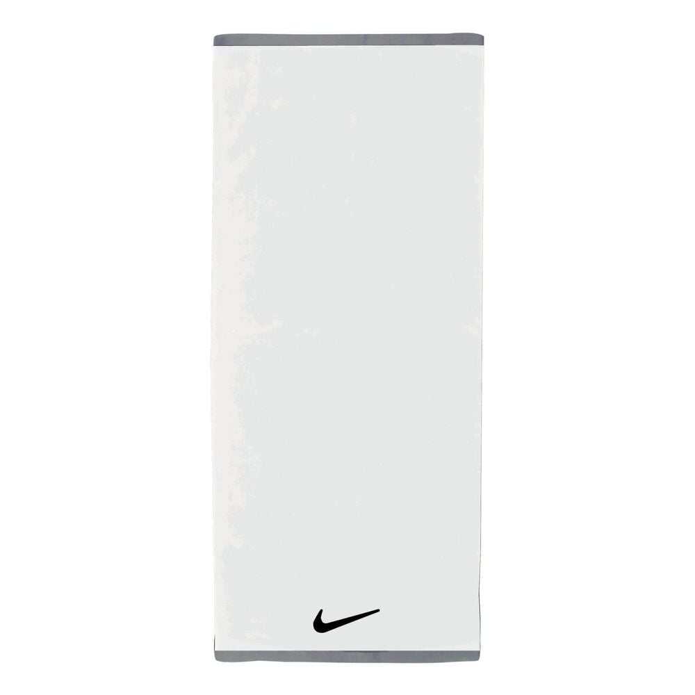 Nike Fundamental 60x81cm Handdoek