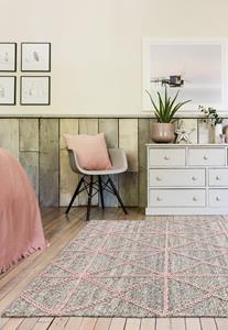 MOMO Rugs  Prism Pink -