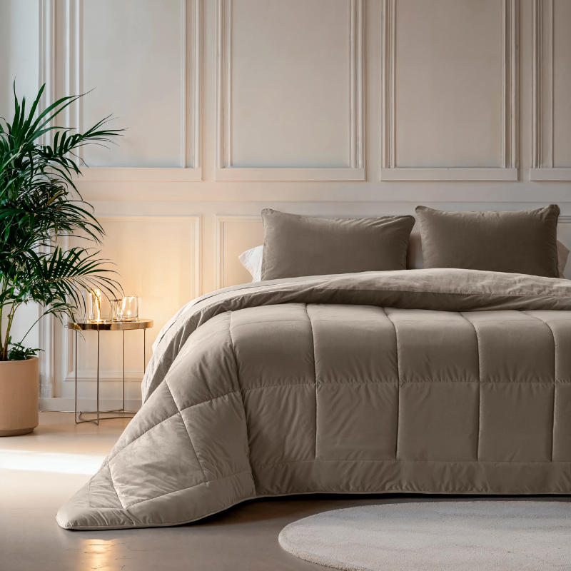 Sleeptime Dekbed Lazy Velvet - Easy - zonder overtrek - 200x200 cm (Tweepersoons) -  - 200 Gram per m² - 
