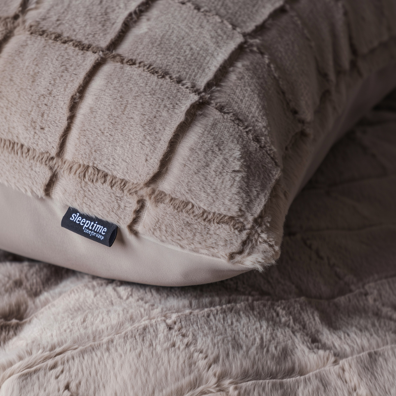 Sleeptime Dekbedovertrek Faux Fur Check Taupe Eenpersoons (140x200 Cm) Taupe Microvezel Patroon  - Overtrek - 140x200 Cm (Eenpersoons) - - 