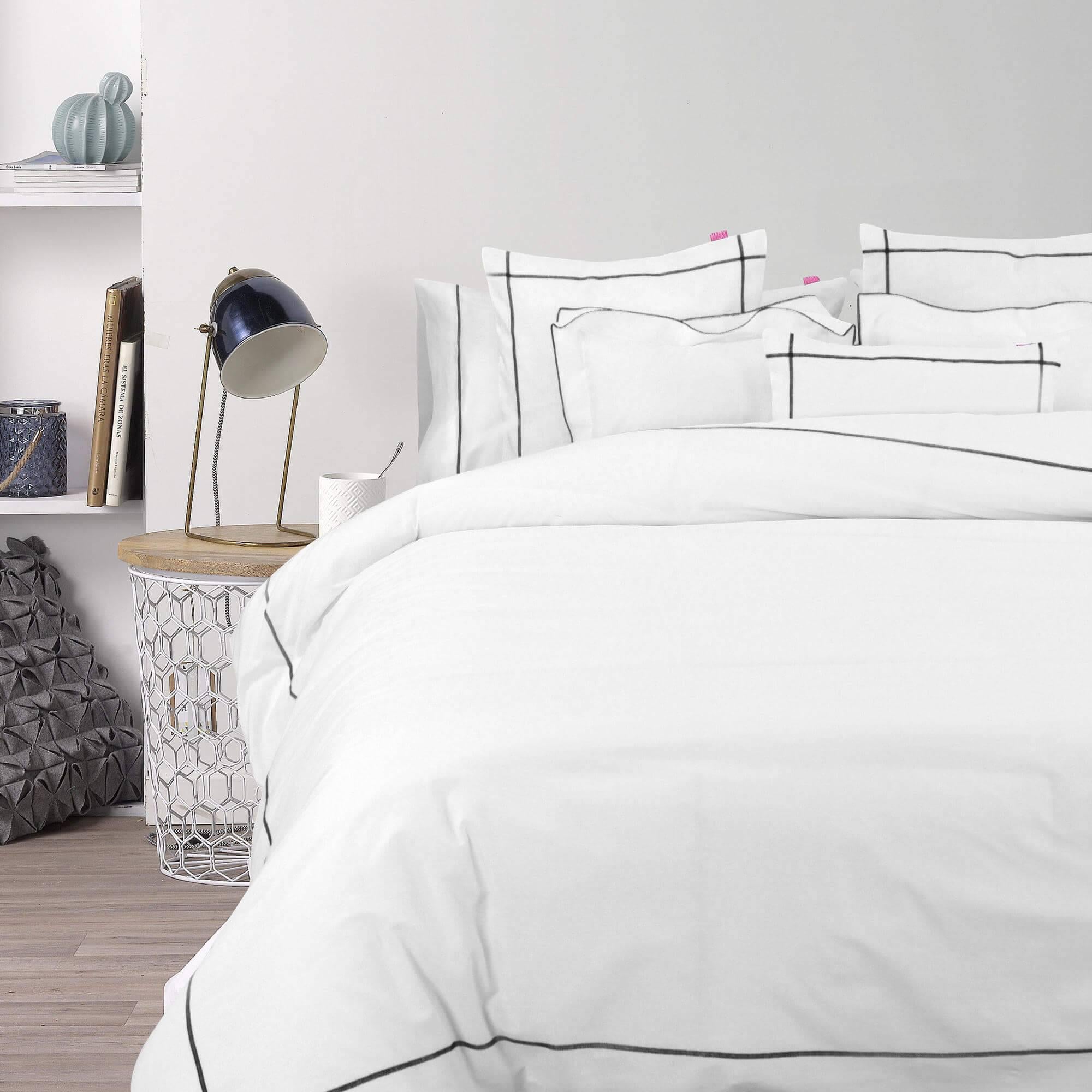 Happy Friday Dekbedovertrek Basic | 