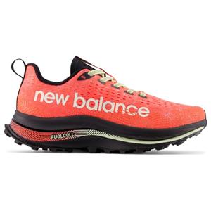 New Balance  Women's FuelCell SuperComp Trail - Trailrunningschoenen, rood