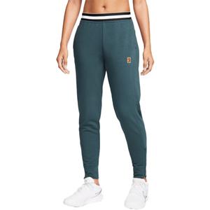 NIKECourt Dri-FIT Heritage Fleece Jogginghose Damen 328 - deep jungle