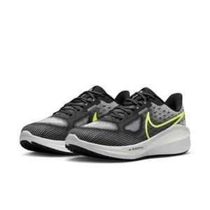 Nike Laufschuh "VOMERO 17"