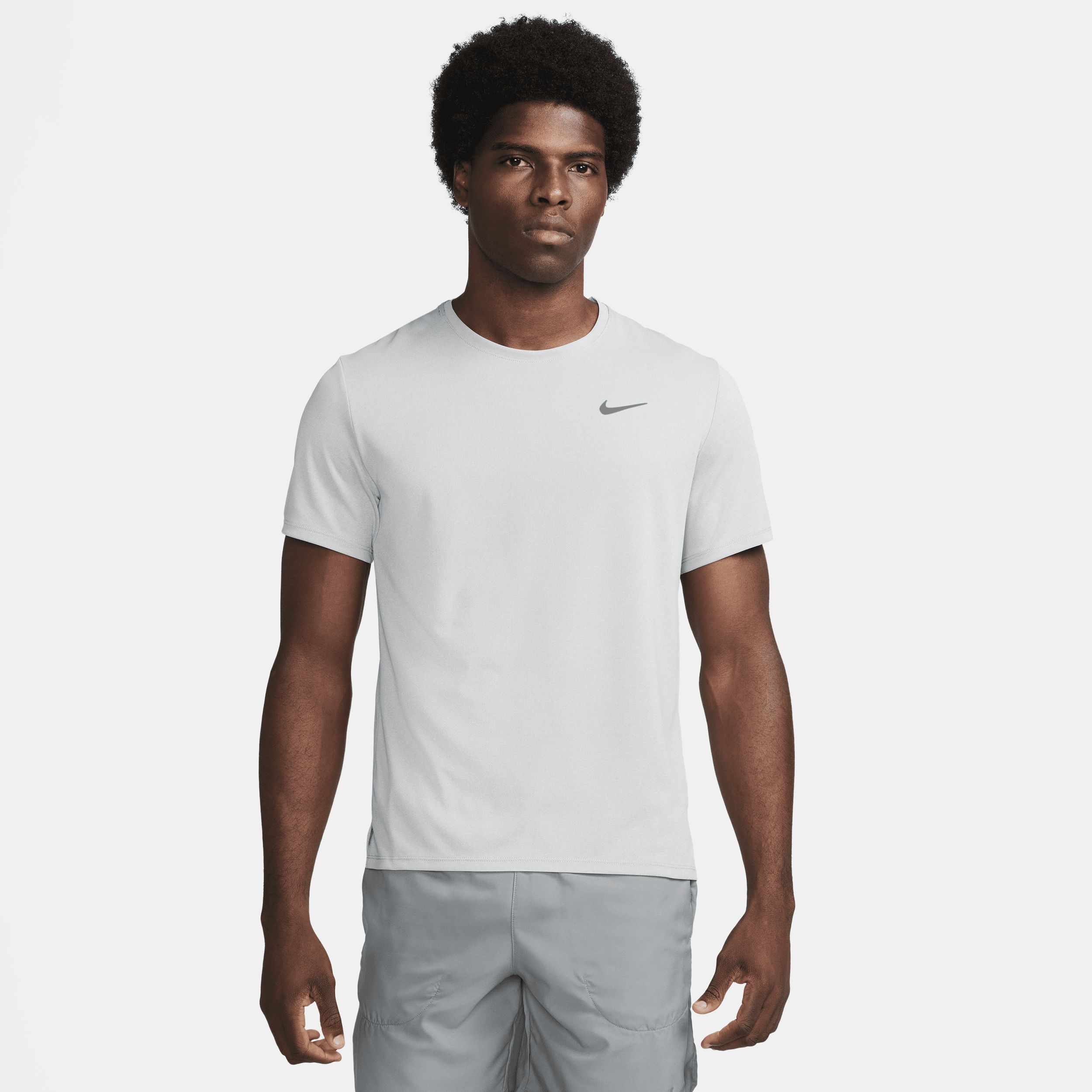 Nike Miler UV hardlooptop met korte mouwen en Dri-FIT voor heren - Grijs