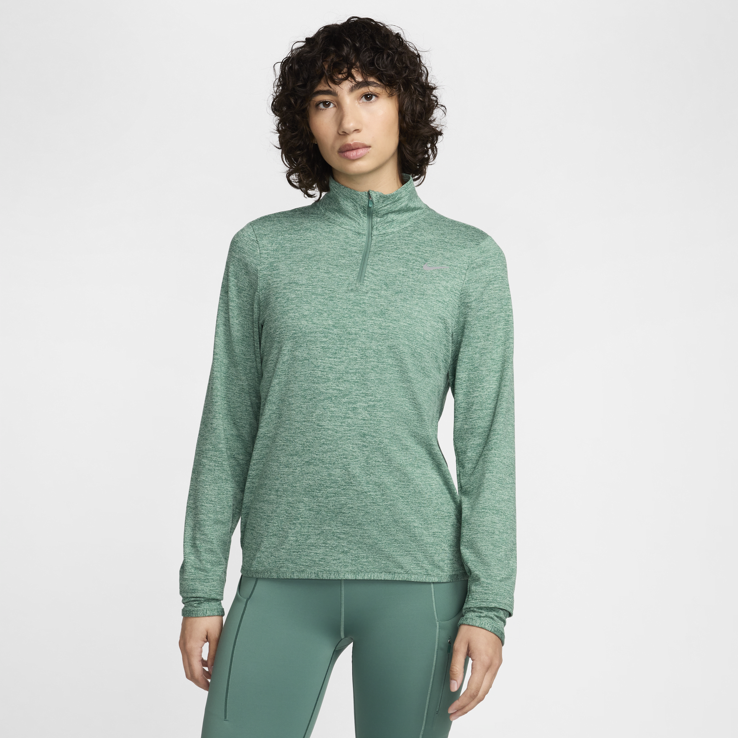 Nike Swift hardlooptop met korte rits en UV-bescherming voor dames - Groen